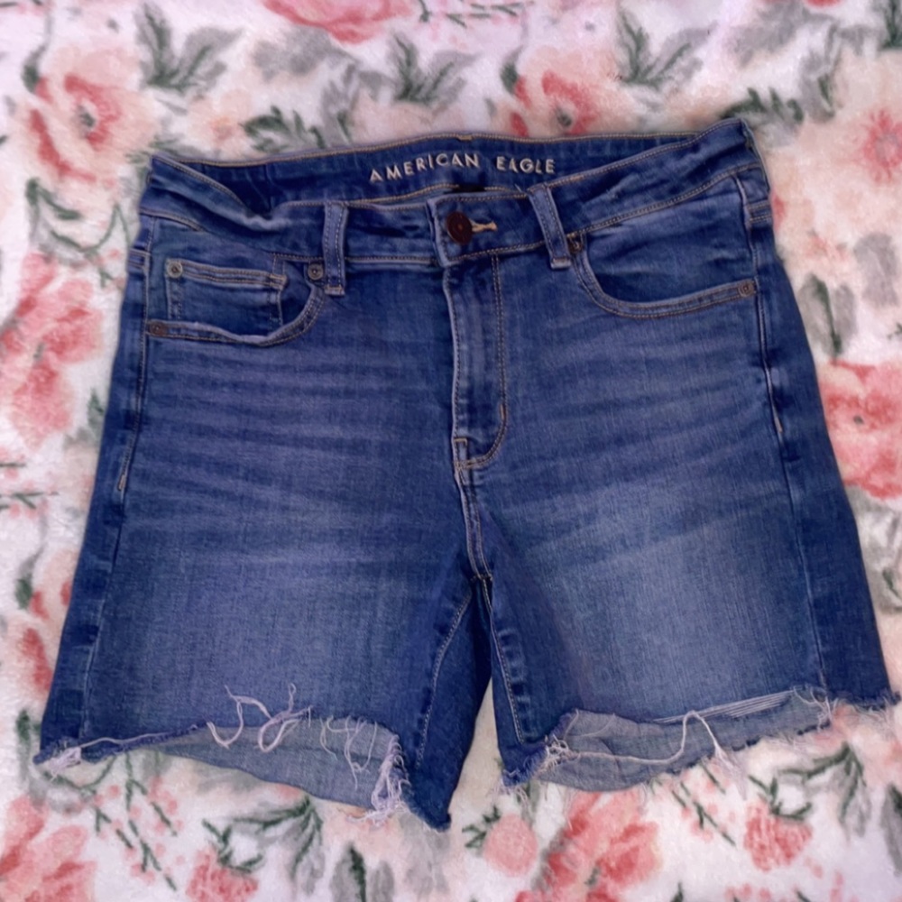 American Eagle Jean Shorts Size 8